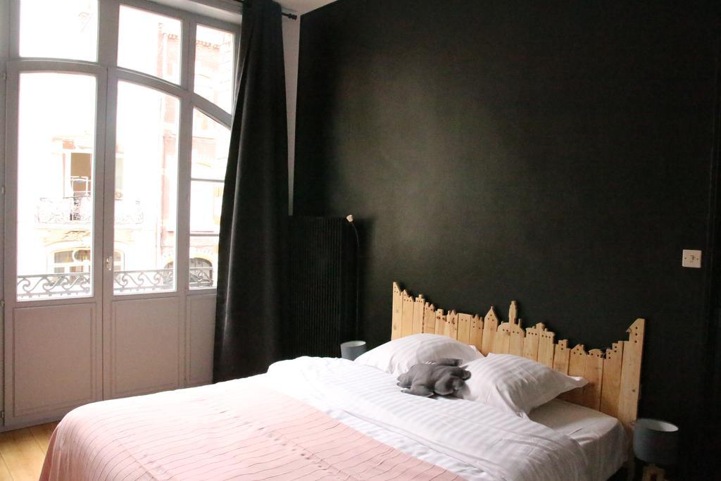 A & V Appart'Hotel ลีลล์ ภายนอก รูปภาพ